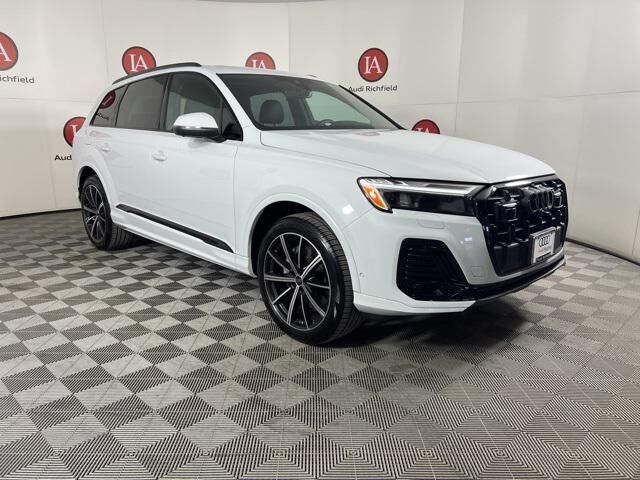 2025 AUDI Q7