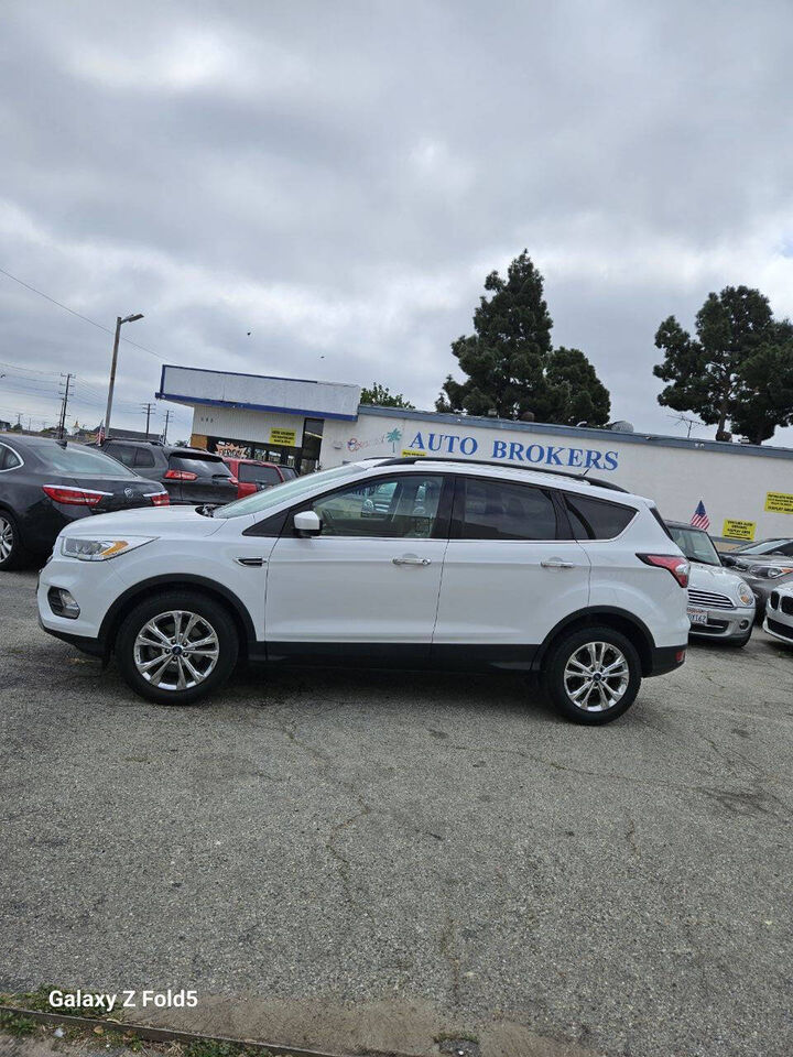 2018 FORD Escape
