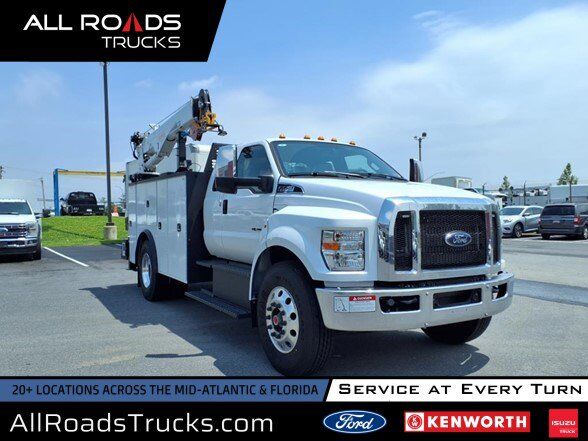 2025 FORD F-750