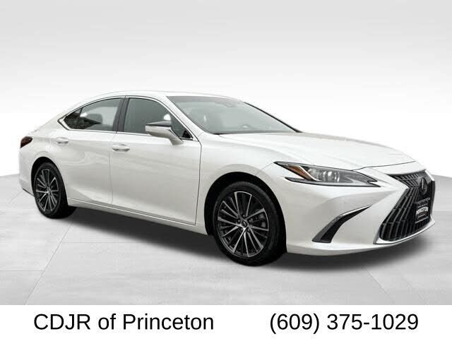2023 LEXUS ES