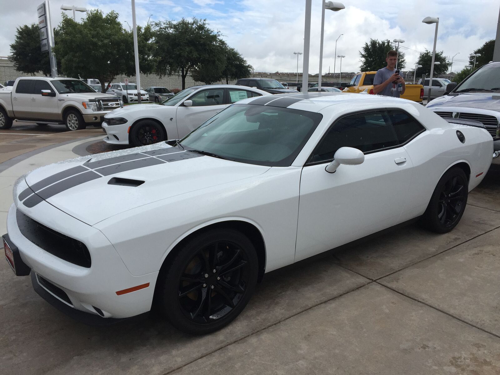 2016 DODGE Challenger