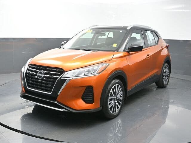 2023 NISSAN Kicks