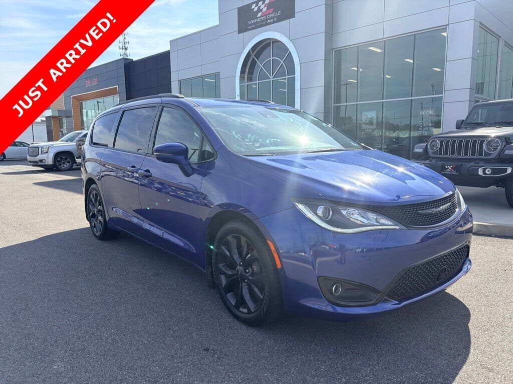 2018 CHRYSLER Pacifica