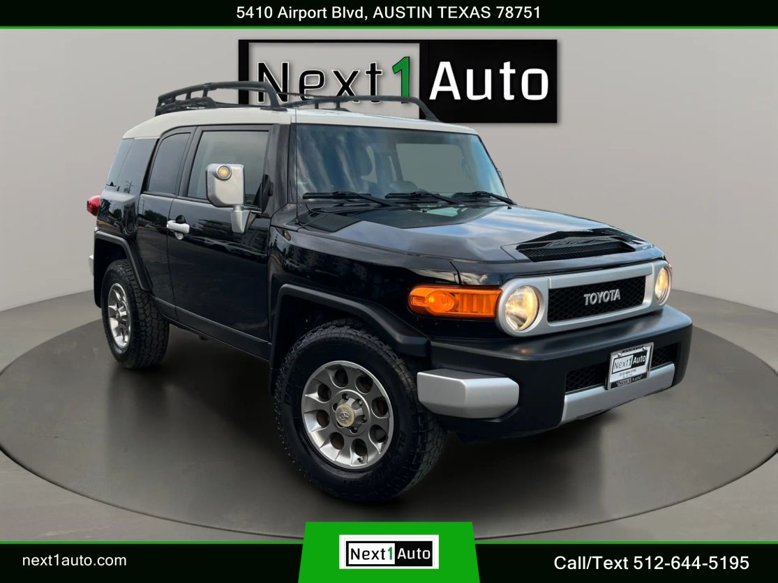 2012 TOYOTA FJ Cruiser