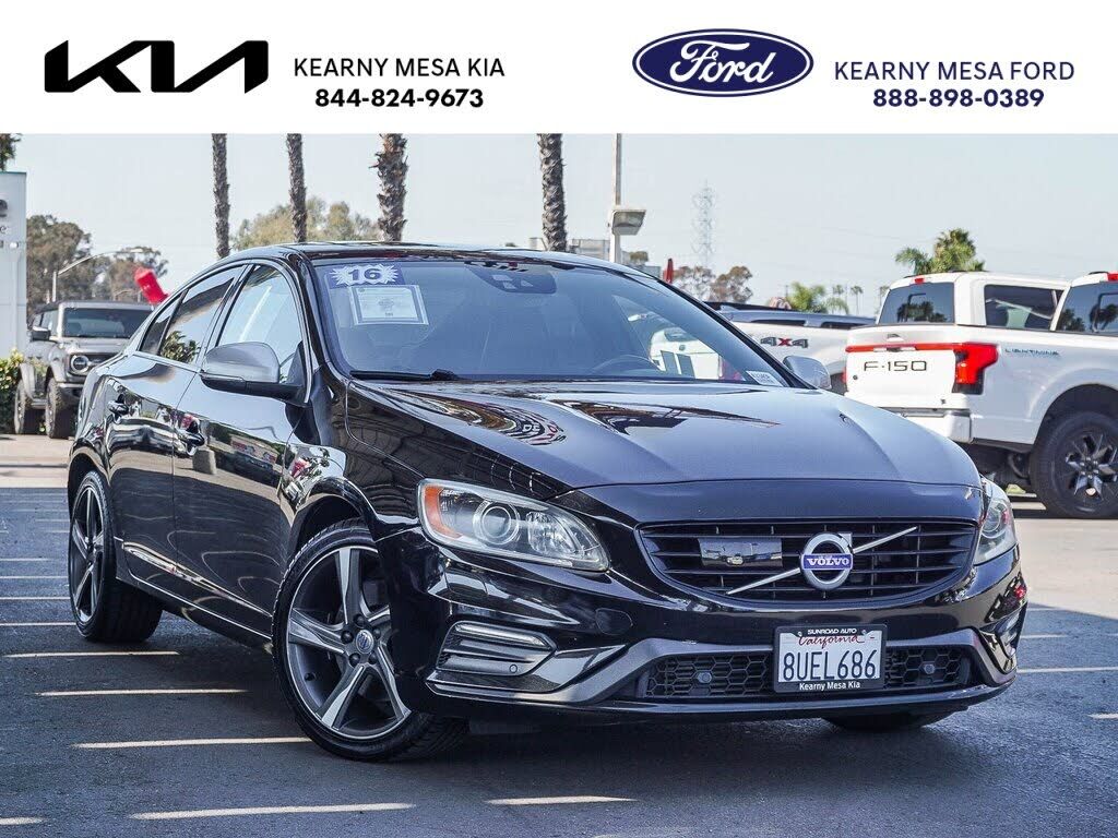 2016 VOLVO S60