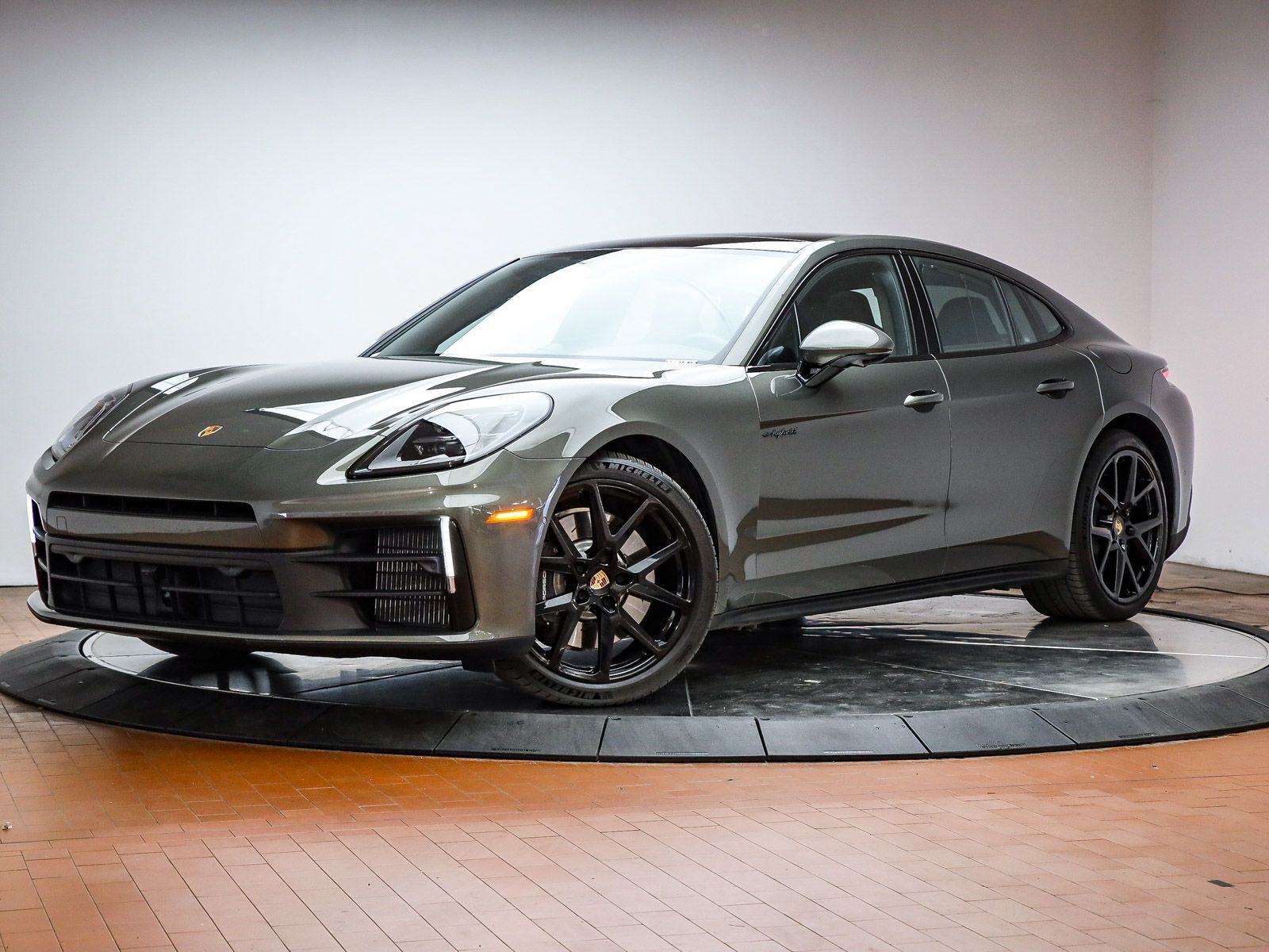 2026 PORSCHE Panamera