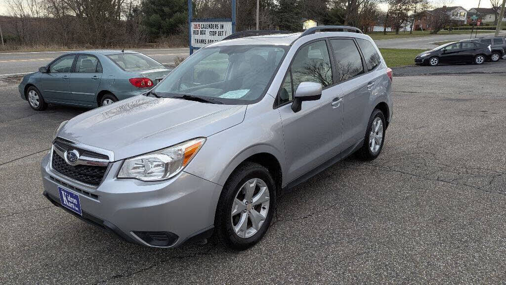 2015 SUBARU Forester