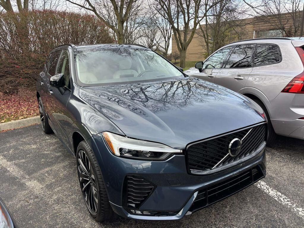2026 VOLVO XC60