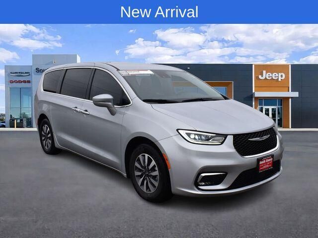 2022 CHRYSLER Pacifica