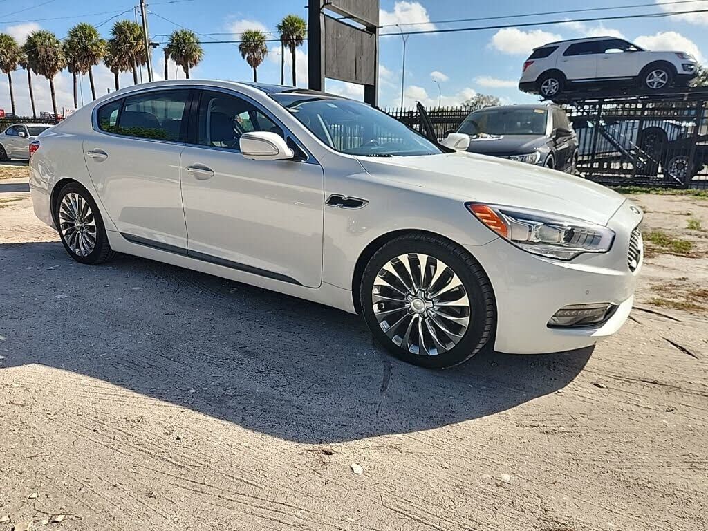 2017 KIA K900