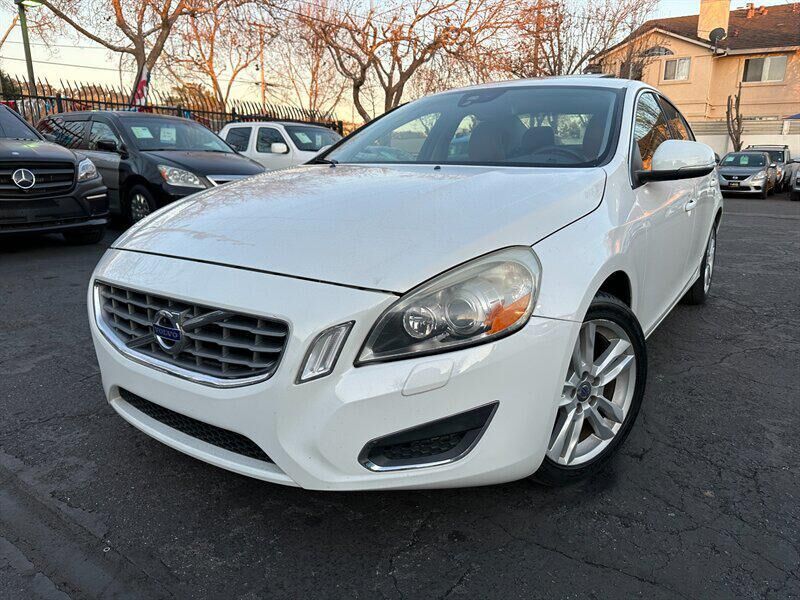 2011 VOLVO S60