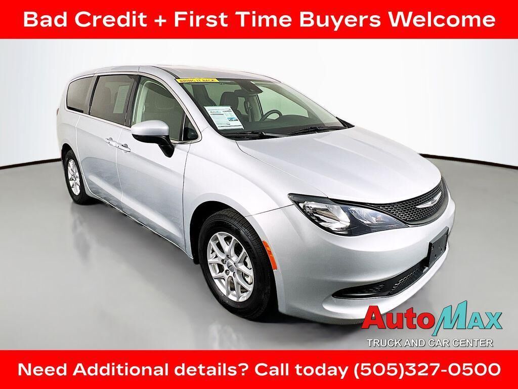 2023 CHRYSLER Voyager