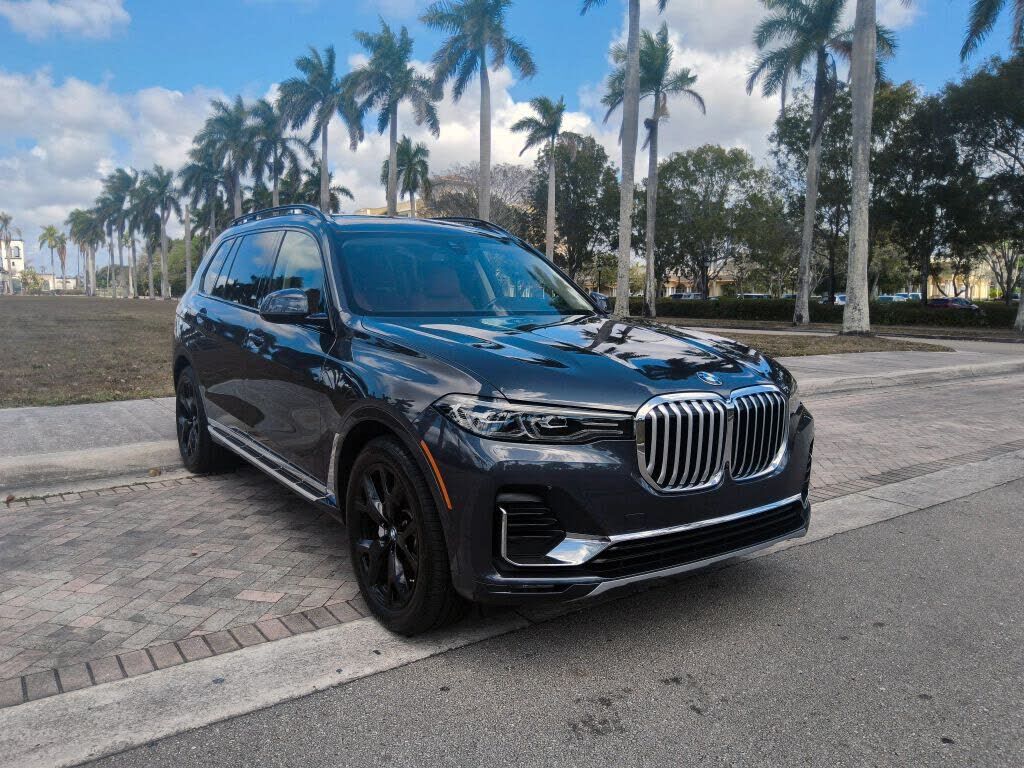 2022 BMW X7