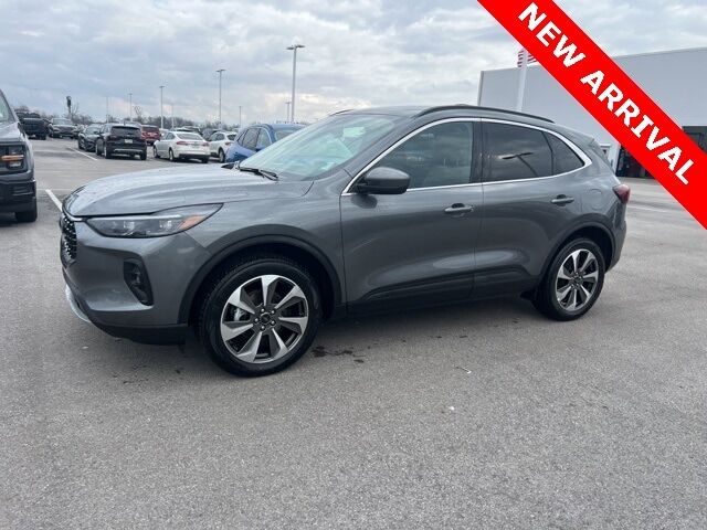 2025 FORD Escape