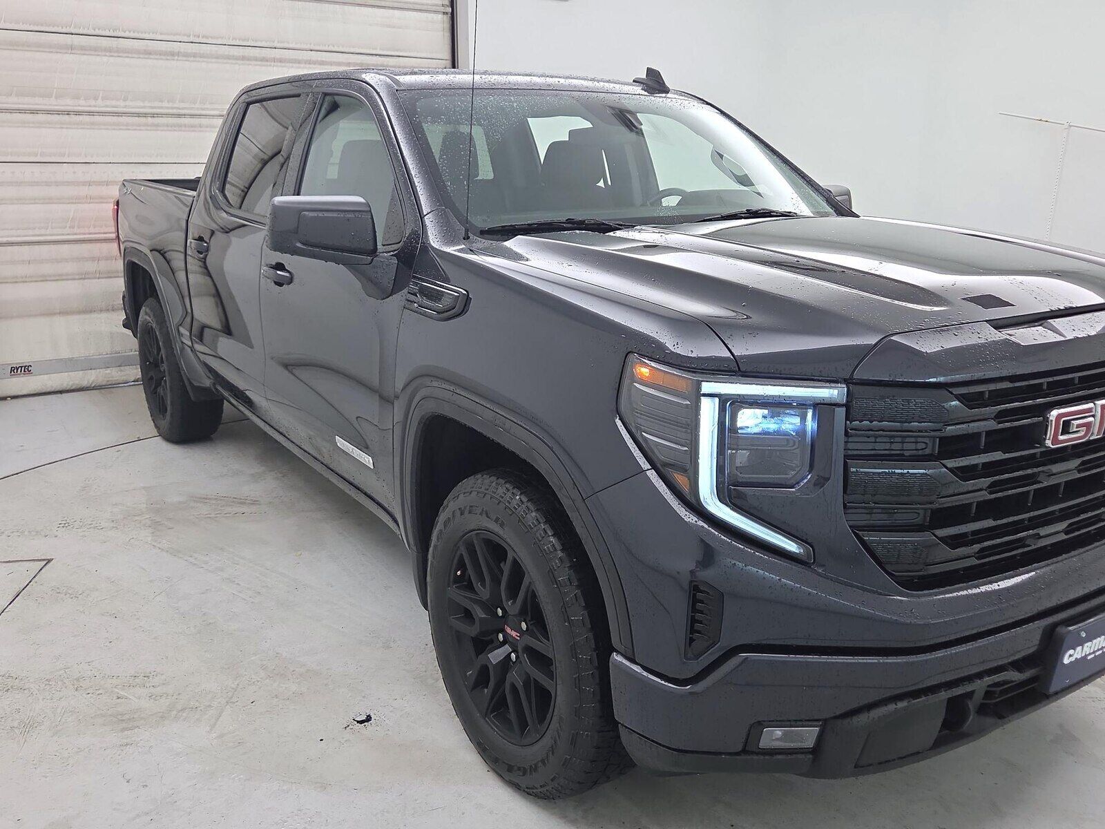 2023 GMC Sierra