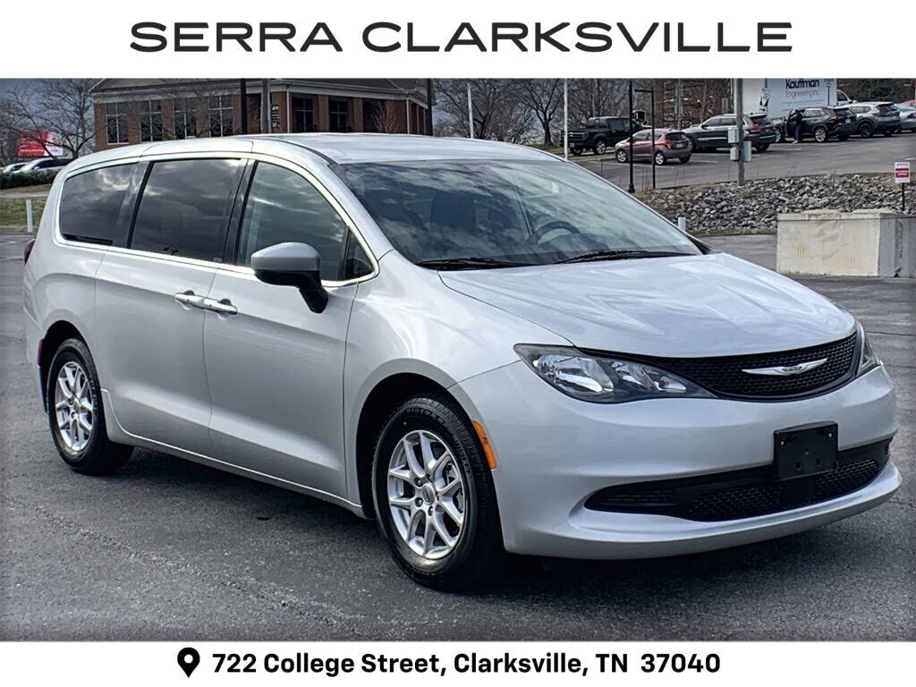 2023 CHRYSLER Voyager