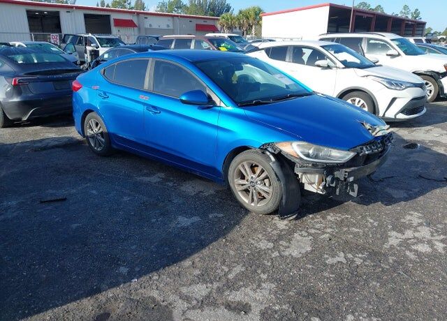 2017 HYUNDAI Elantra