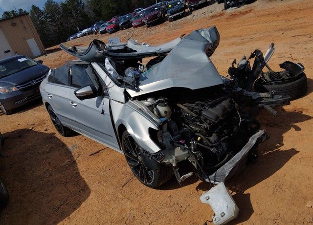 2010 VOLKSWAGEN Passat