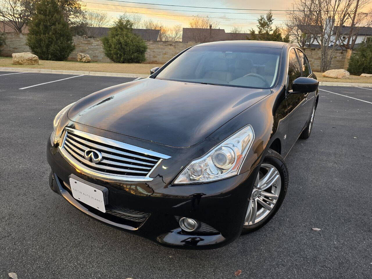 2015 INFINITI Q40