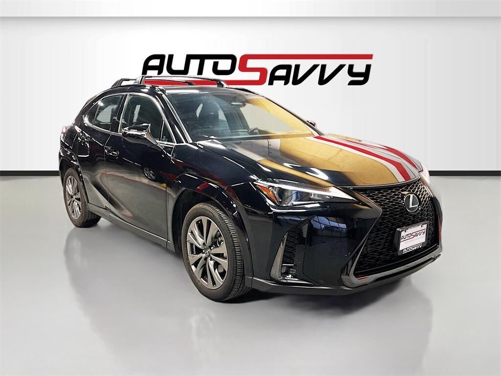 2025 LEXUS UX