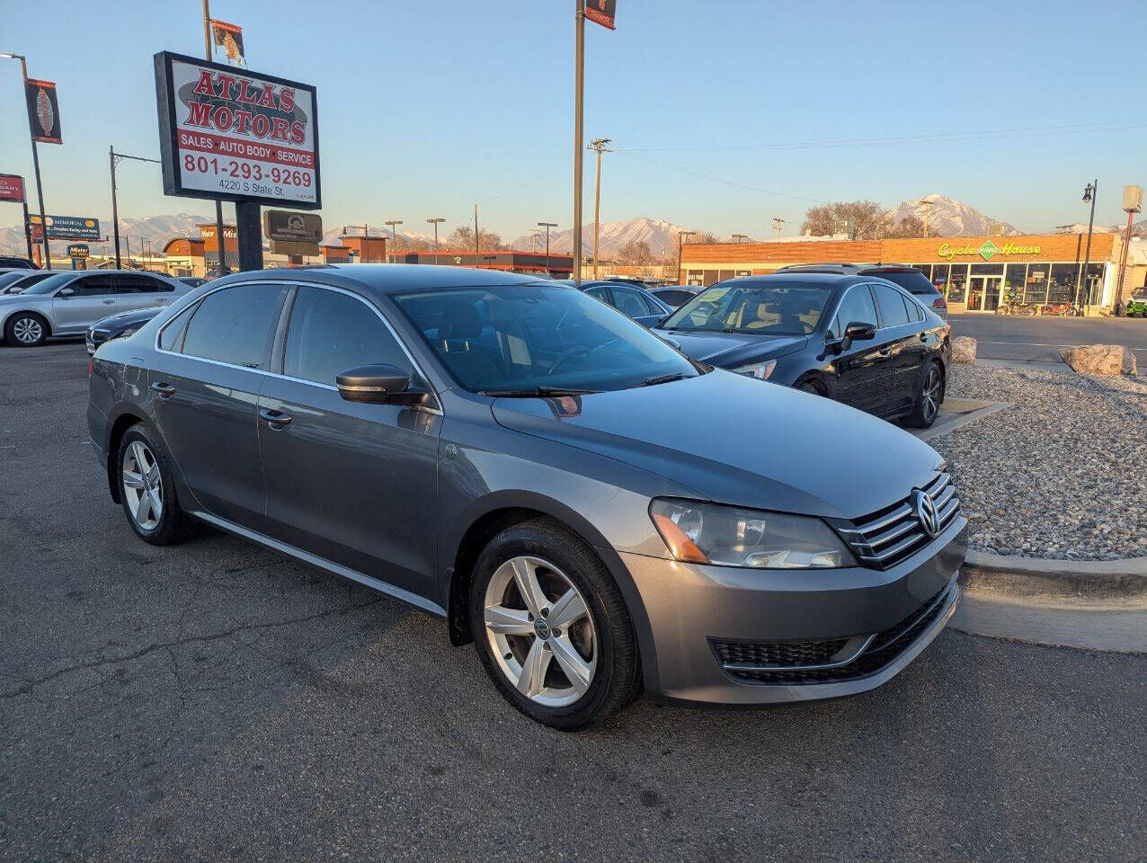 2014 VOLKSWAGEN Passat