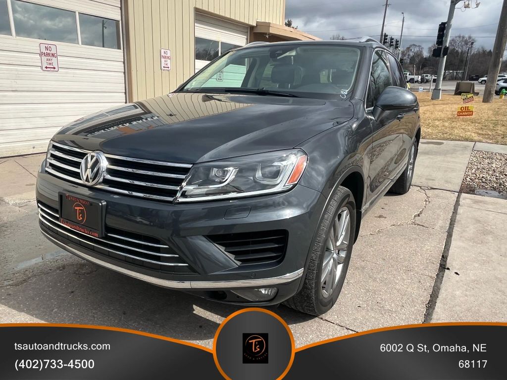 2015 VOLKSWAGEN Touareg