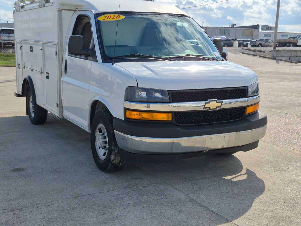 2020 CHEVROLET Express