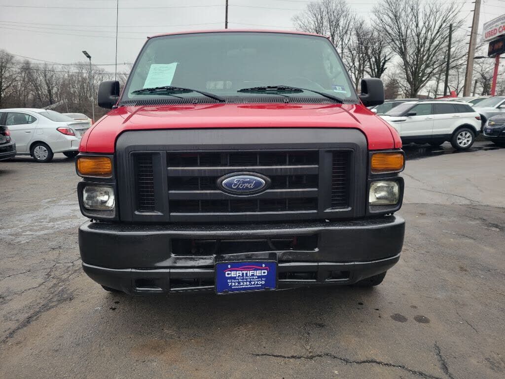 2012 FORD E-350