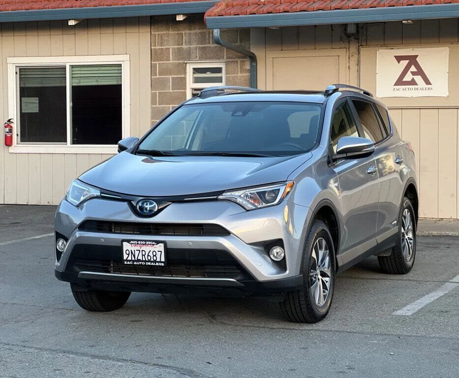 2018 TOYOTA RAV4