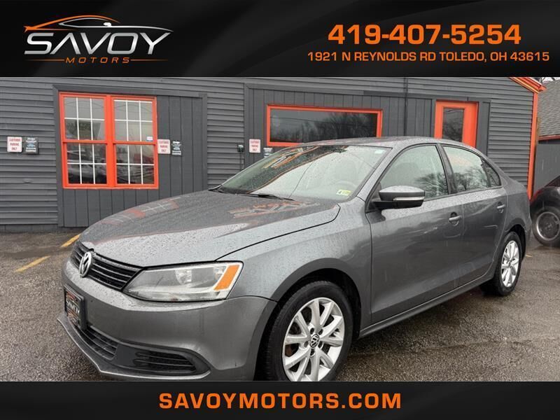 2011 VOLKSWAGEN Jetta