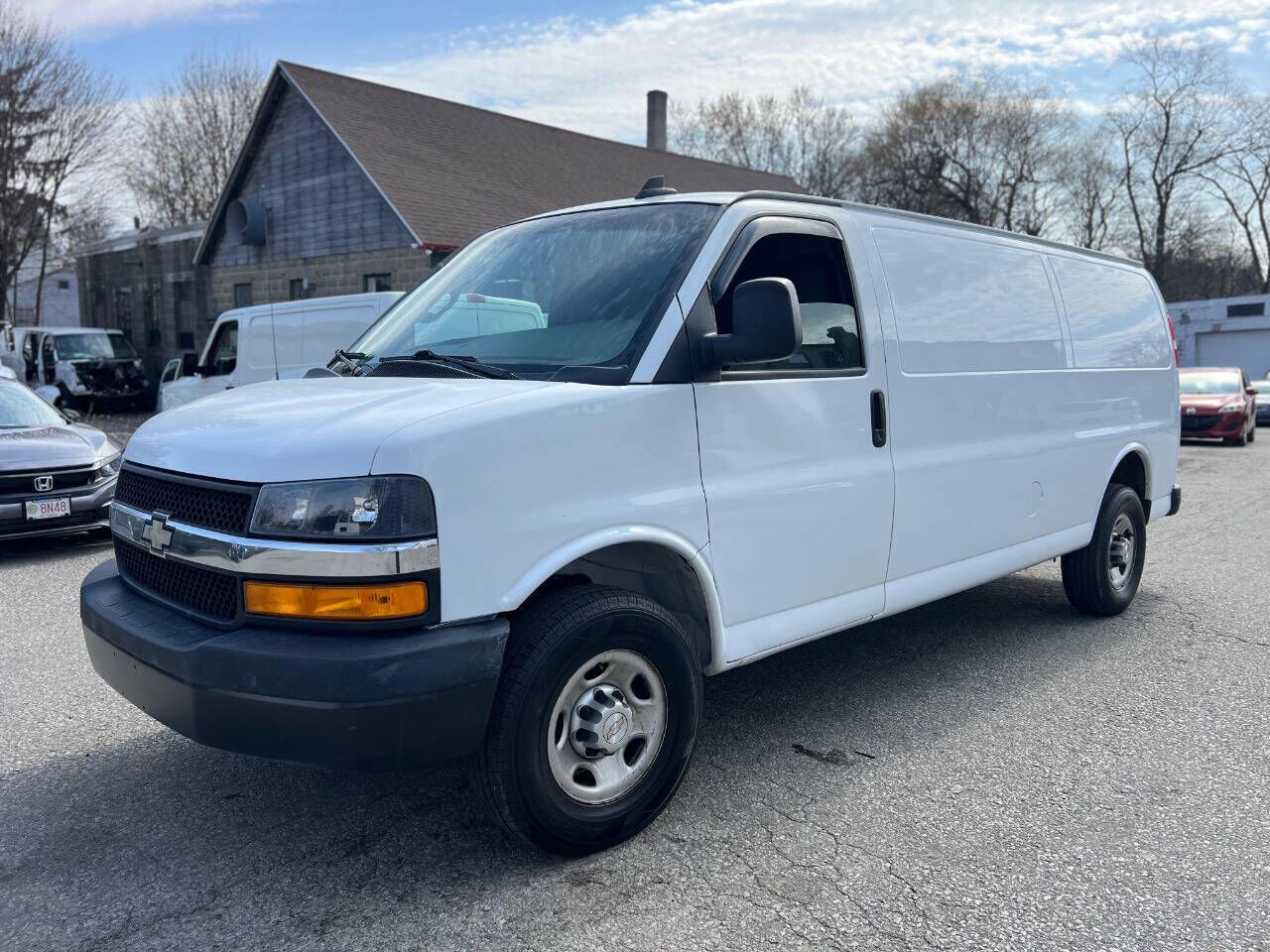 2023 CHEVROLET Express