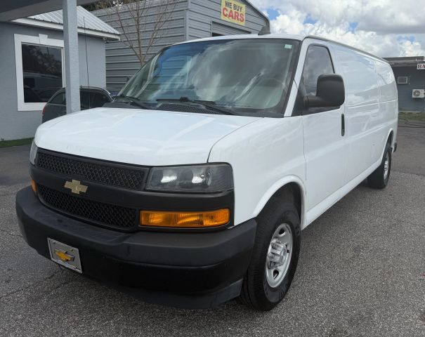 2020 CHEVROLET Express