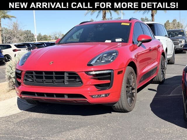 2018 PORSCHE Macan