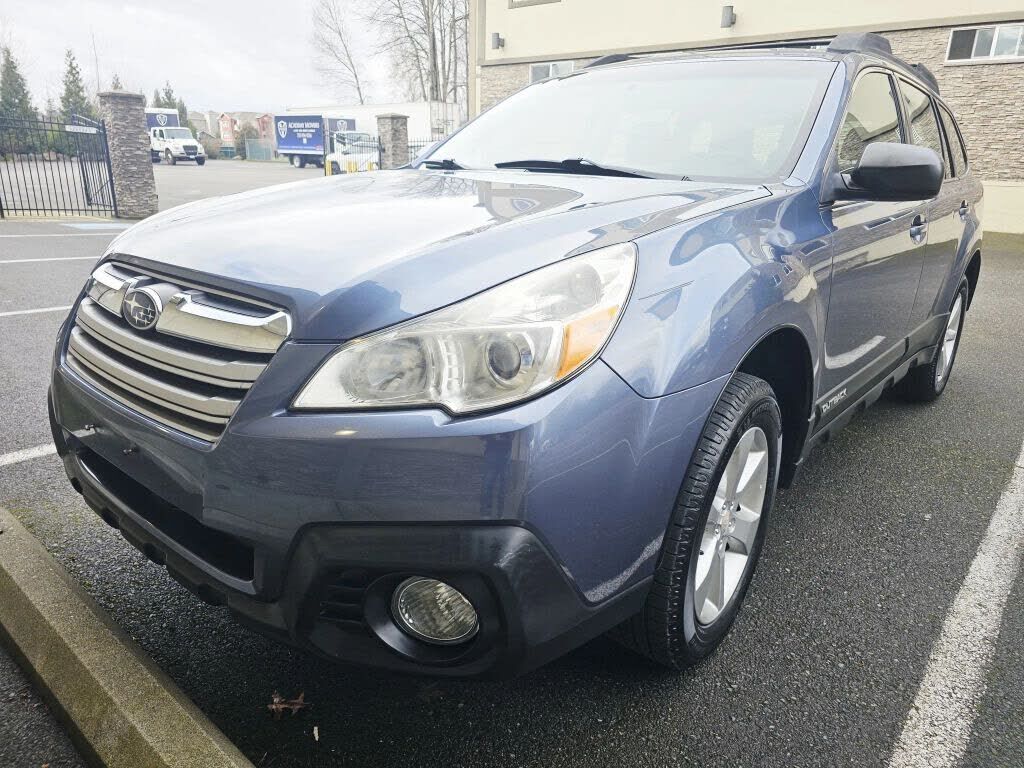 2014 SUBARU Outback