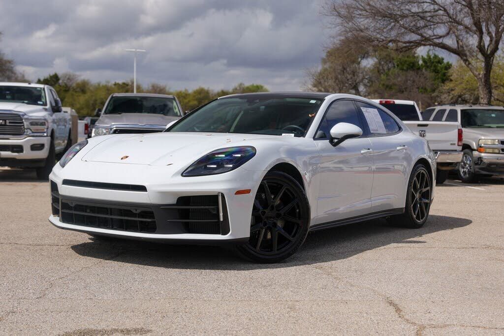 2024 PORSCHE Panamera