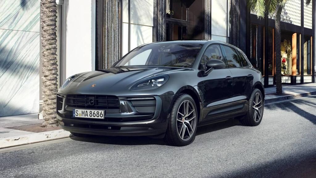 2025 PORSCHE Macan