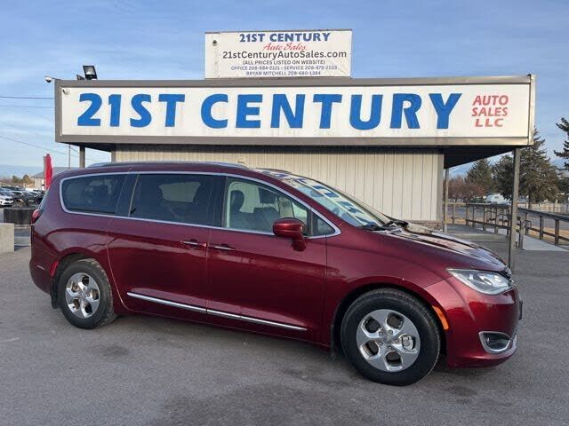 2019 CHRYSLER Pacifica