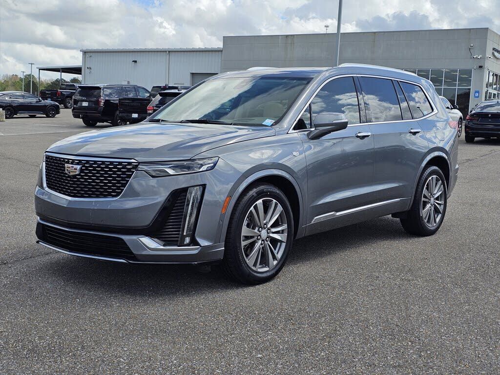 2022 CADILLAC XT6