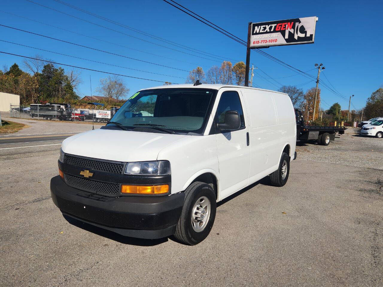 2020 CHEVROLET Express