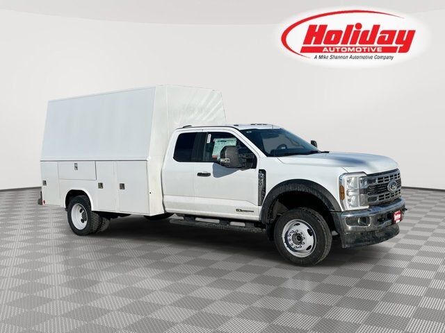 2025 FORD F-550