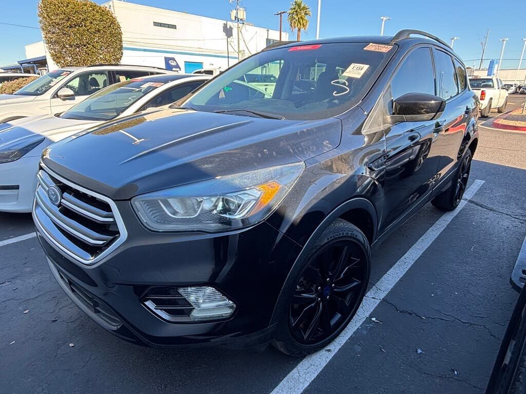 2017 FORD Escape