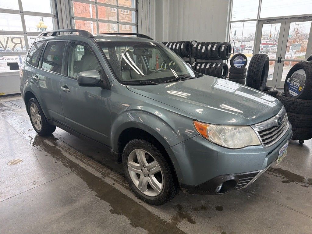 2010 SUBARU Forester