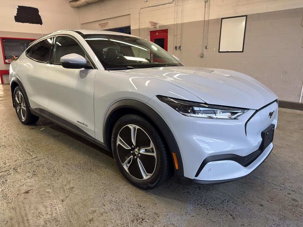 2022 FORD Mach-E