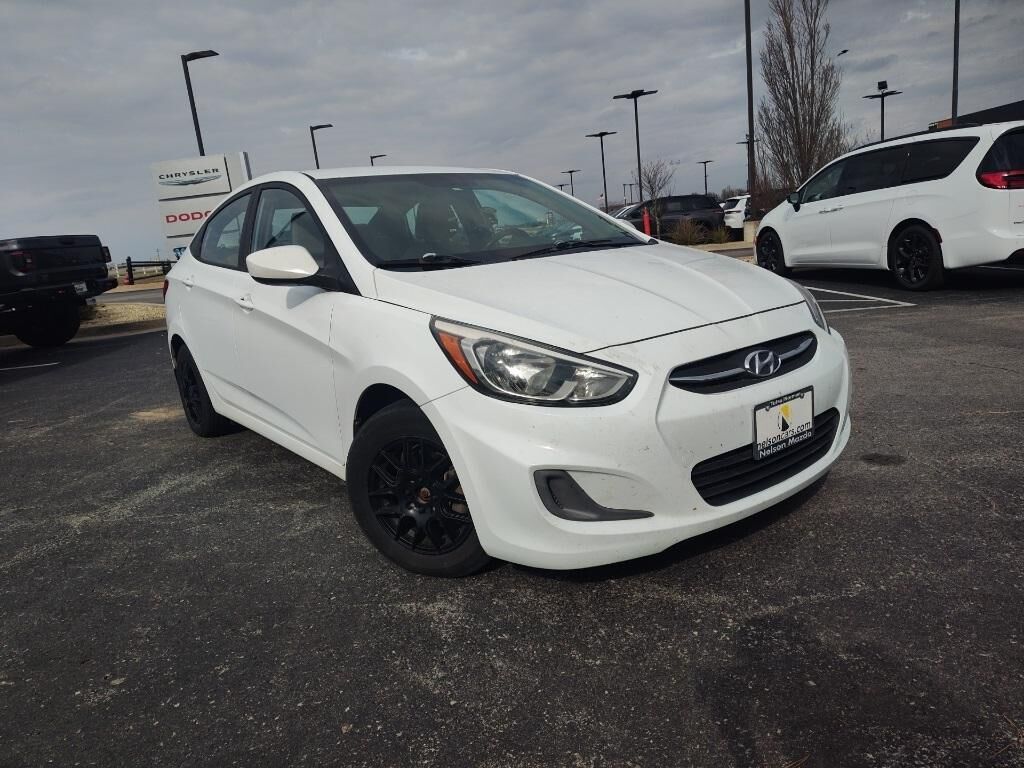 2017 HYUNDAI Accent