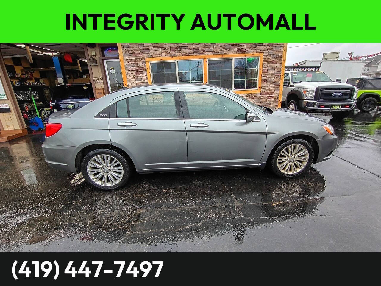 2011 CHRYSLER 200