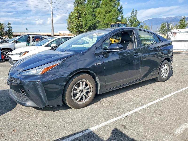 2019 TOYOTA PRIUS