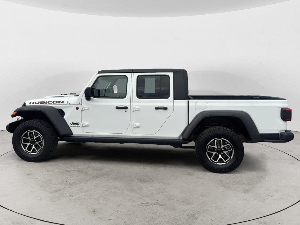 2024 JEEP Gladiator