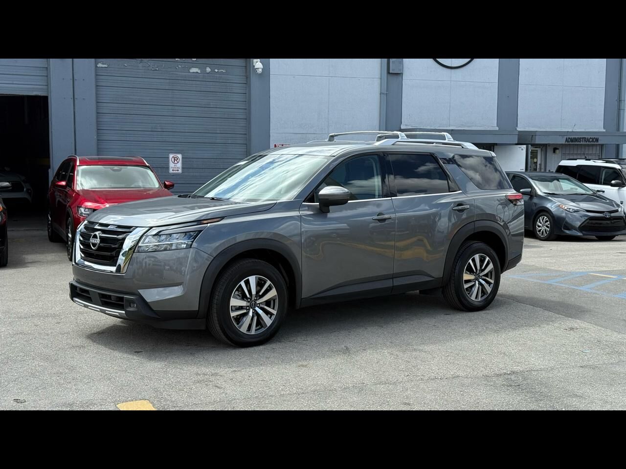 2023 NISSAN Pathfinder