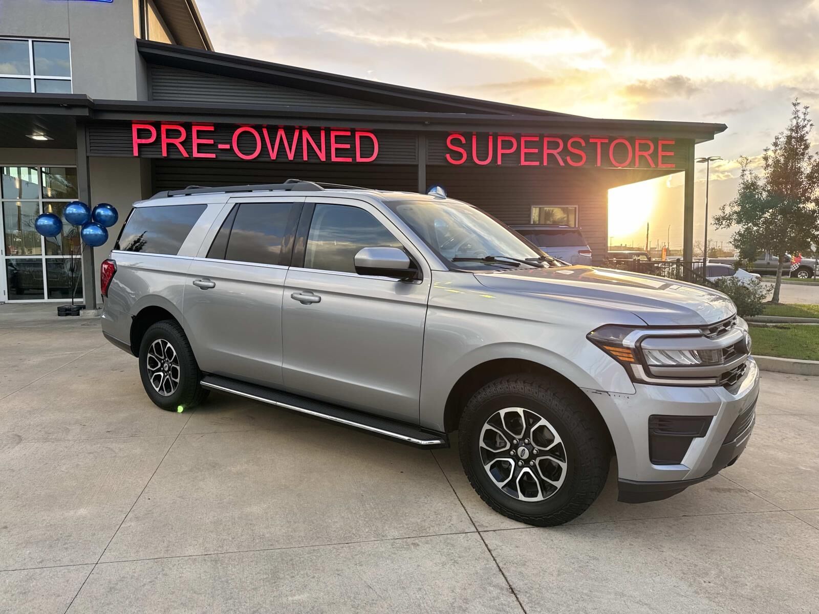 2023 FORD Expedition