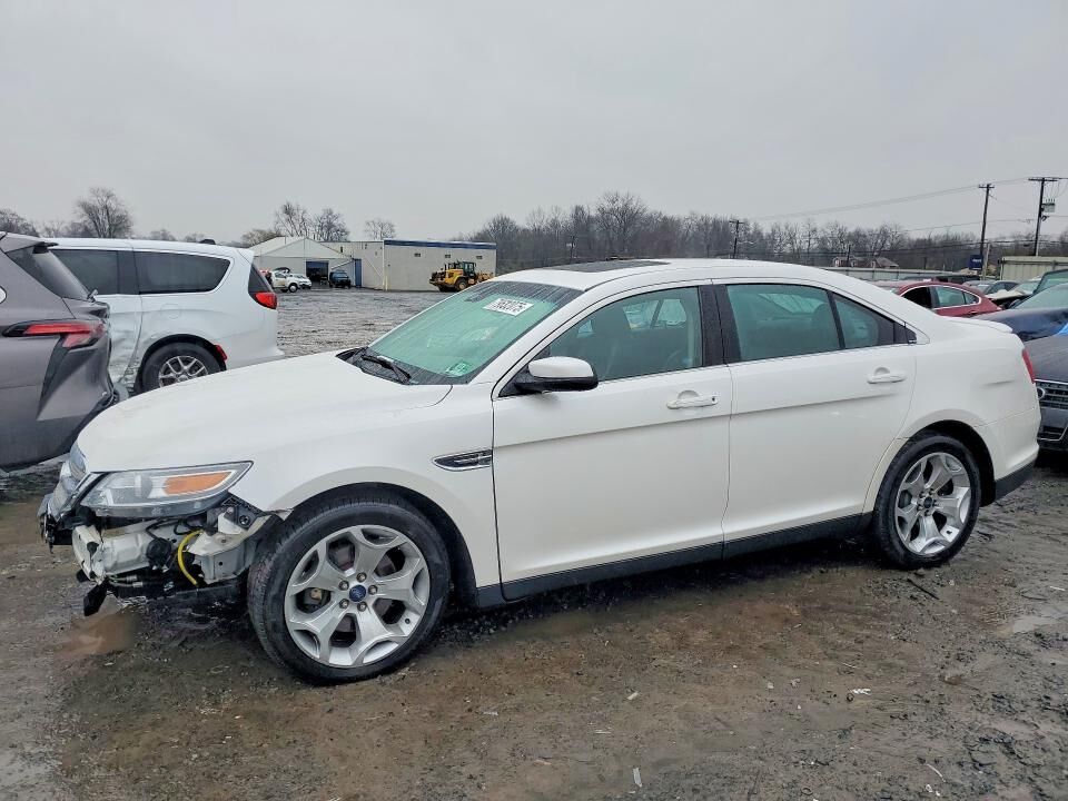 2011 FORD Taurus